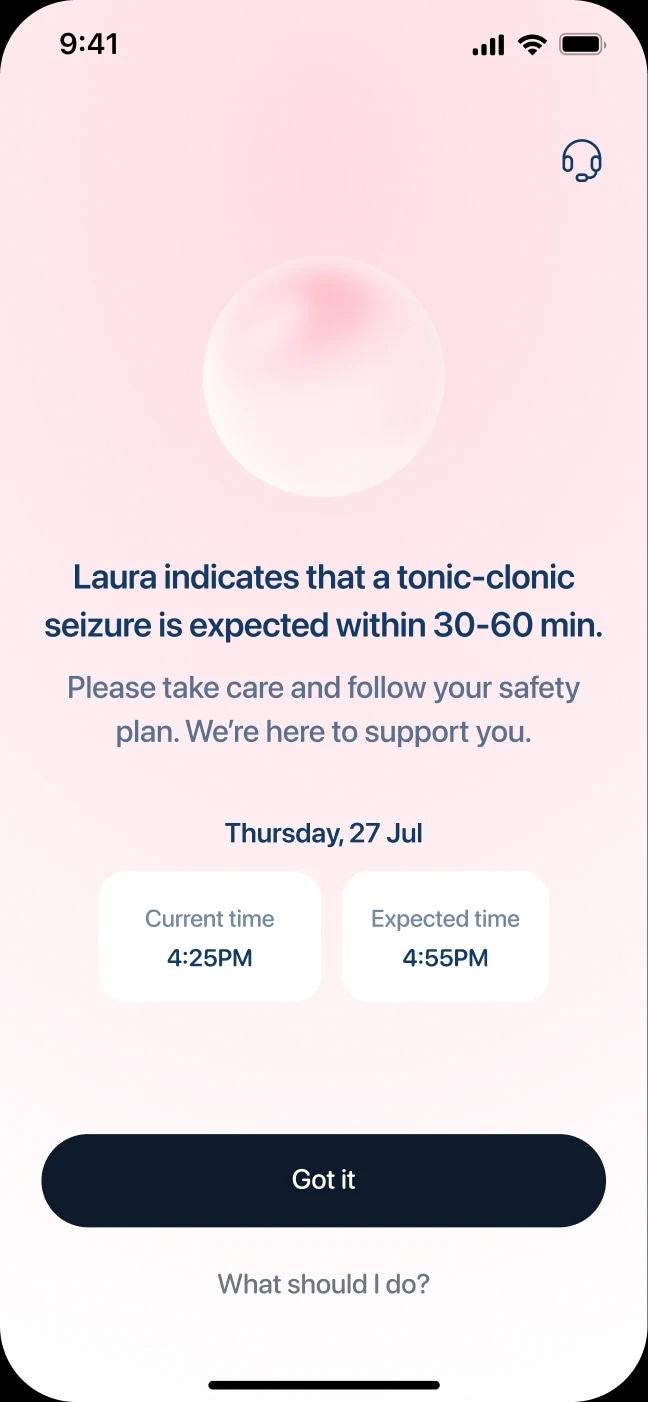 The alert: Laura indicates that a tonic-clonic seizure is expected within 30–60 min, with the current and expected time and a Got it button.